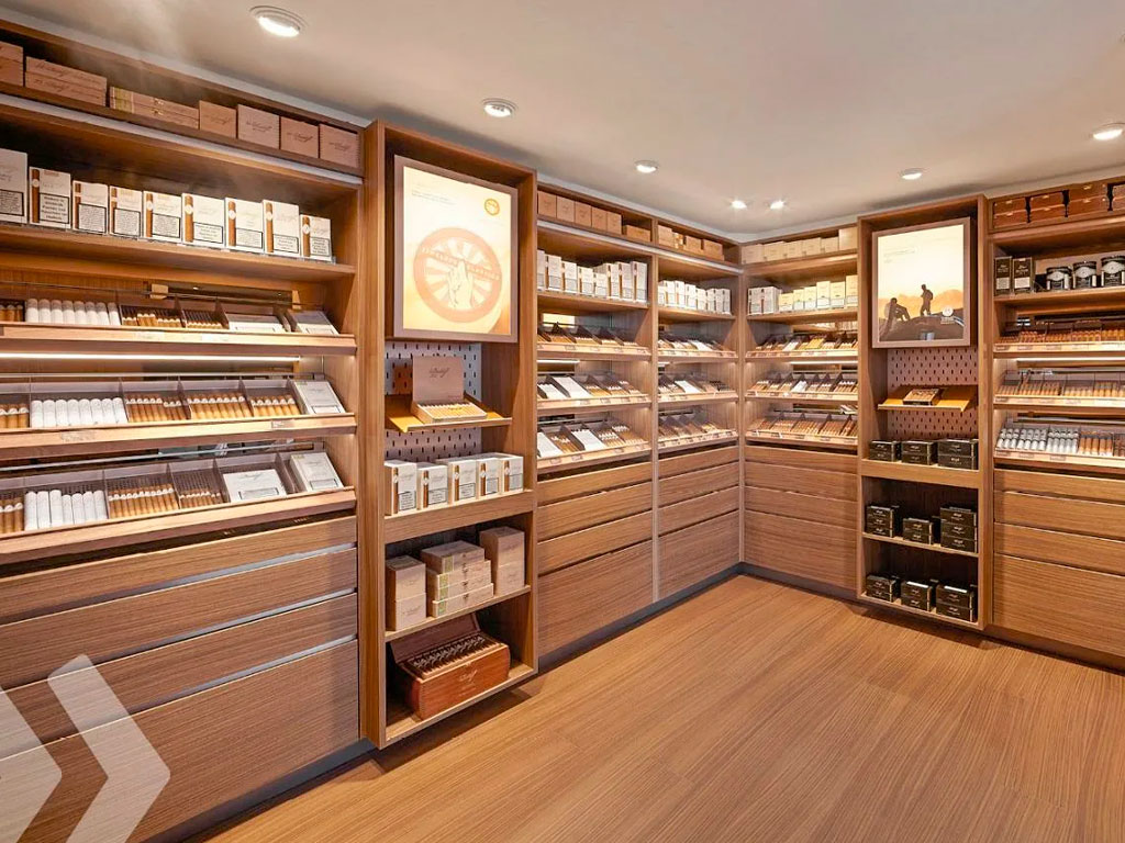 Дизайн табачного магазина. Интерьер для магазина табачки. Дизайн табачного магазина фото интерьера. Дизайн сигаретной комнаты.